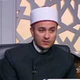 أمين الفتوى يبيّن موعد إخراج زكاة المال والفرق بينها وبين الصدقة