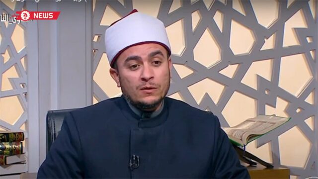 “الإفتاء” توضح حكم تقسيط المصروفات الدراسية ببطاقات الائتمان
