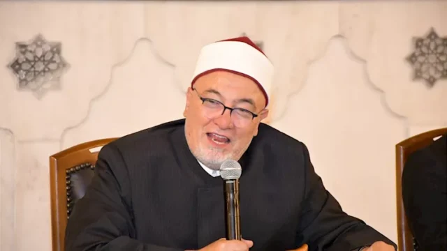 خالد الجندي: الإسلام يوازن بين الحكم بالظاهر وحسن الظن