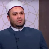 أمين الفتوى: دخول المسجد بالحذاء وأداء الصلاة جائز شرط