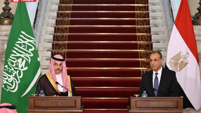 مصر تدين “بأشد العبارات” استهداف مطاري أبها والملك خالد في السعودية