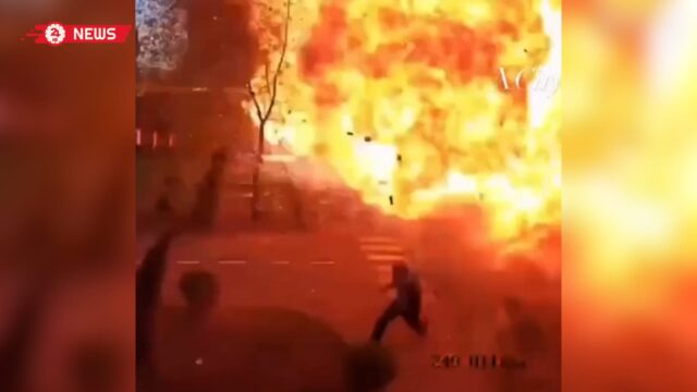 فيديو يوثق نجاة رجل من هجوم بمسيّرة روسية في منطقة كييف