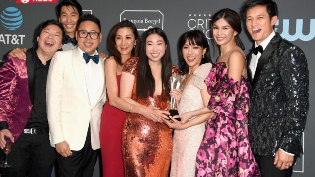 فيلم “Crazy Rich Asians” يتحول لمسلسل بمشاركة نجومه الأصليين