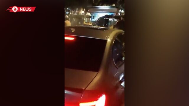 مسلحون مجهولون يطلقون النار على ممثل مشهور في بوليوود كان بداخل سيارة