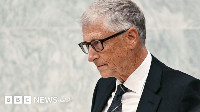 هل يمكن أن نثق بتحذيرات بيل غيتس من الذكاء الاصطناعي بعد علاقته بإبستين؟- مقال في الغارديان